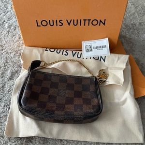 Louis Vuitton Mini Pochette